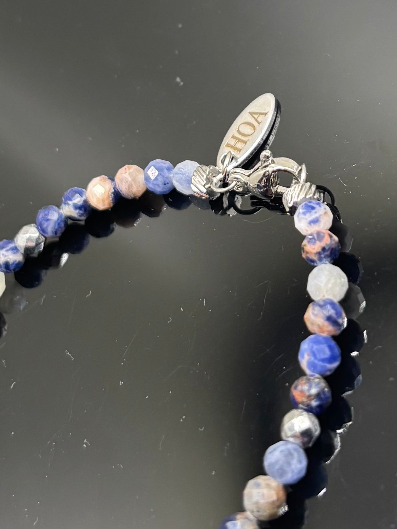 HOA Содалит: Гласът на Истината - дамска гривна с фасетиран Содалит