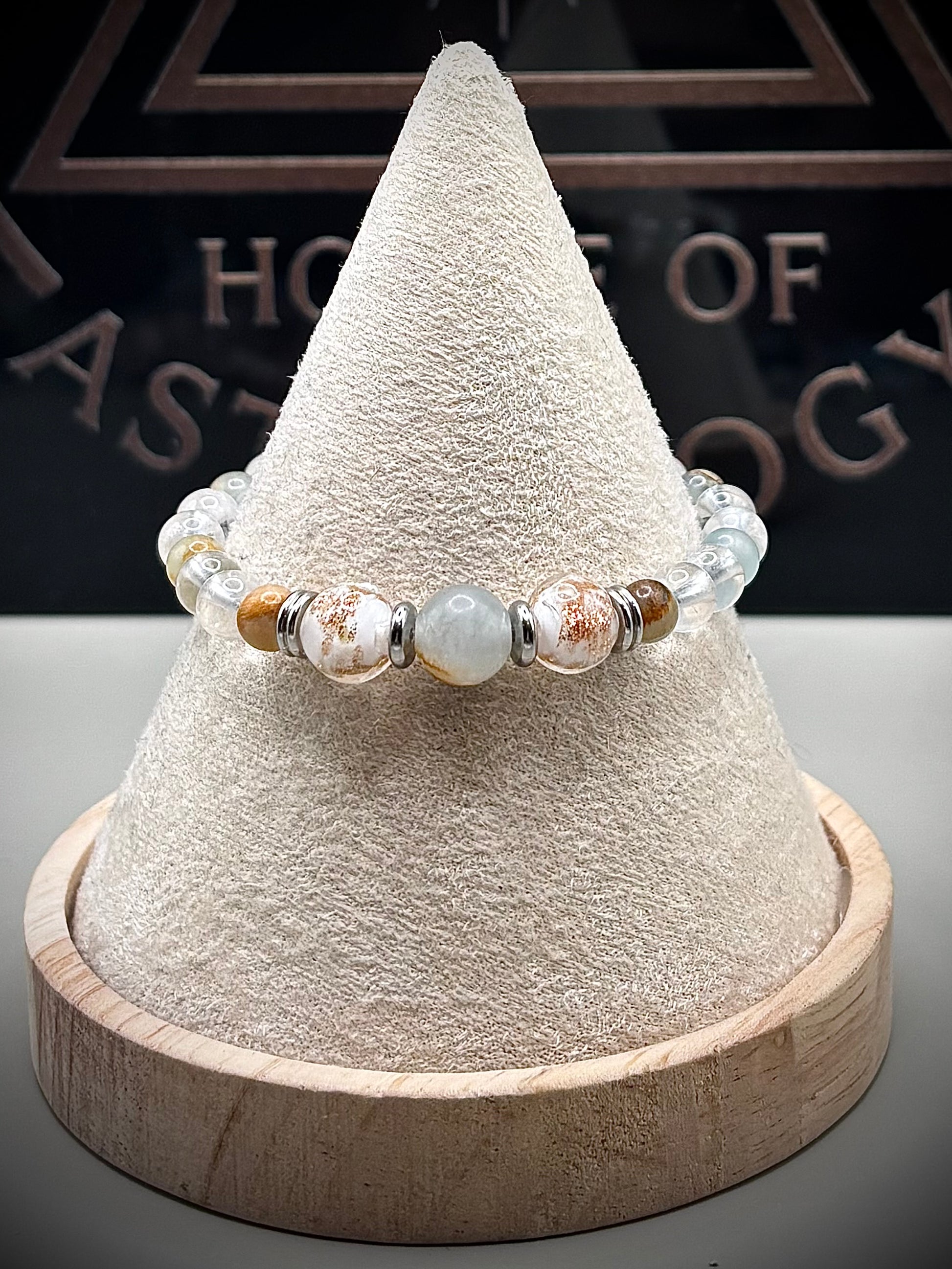 Луксозно енергийно бижу, гривна от естествени кристали – Син калцит, планински кристал и мурано стъкло,  ексклузивна колекция Лемурия на House of Astrology.