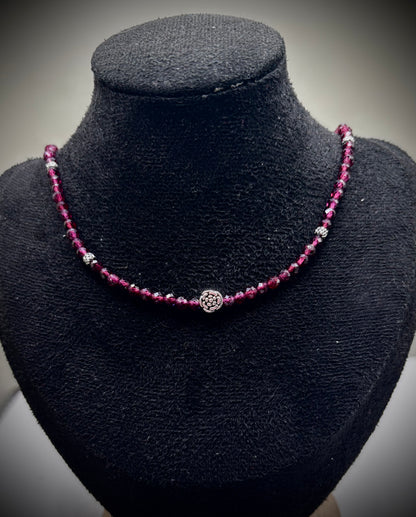 HOA Гранат: Сърцето на Дракона - дамско колие с фасетиран Гранат