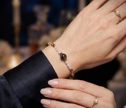 HOA Лунен камък & Ахат: Небесен Баланс - дамска гривна с фасетирани Лунен камък и Ахат