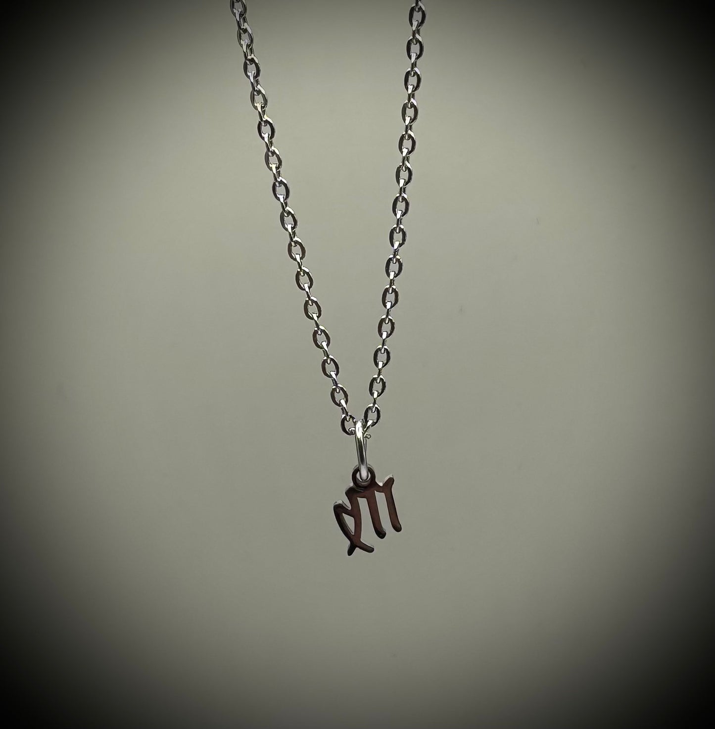 Колие HOA „Колие за зодия“ от медицинска стомана най-висок клас.