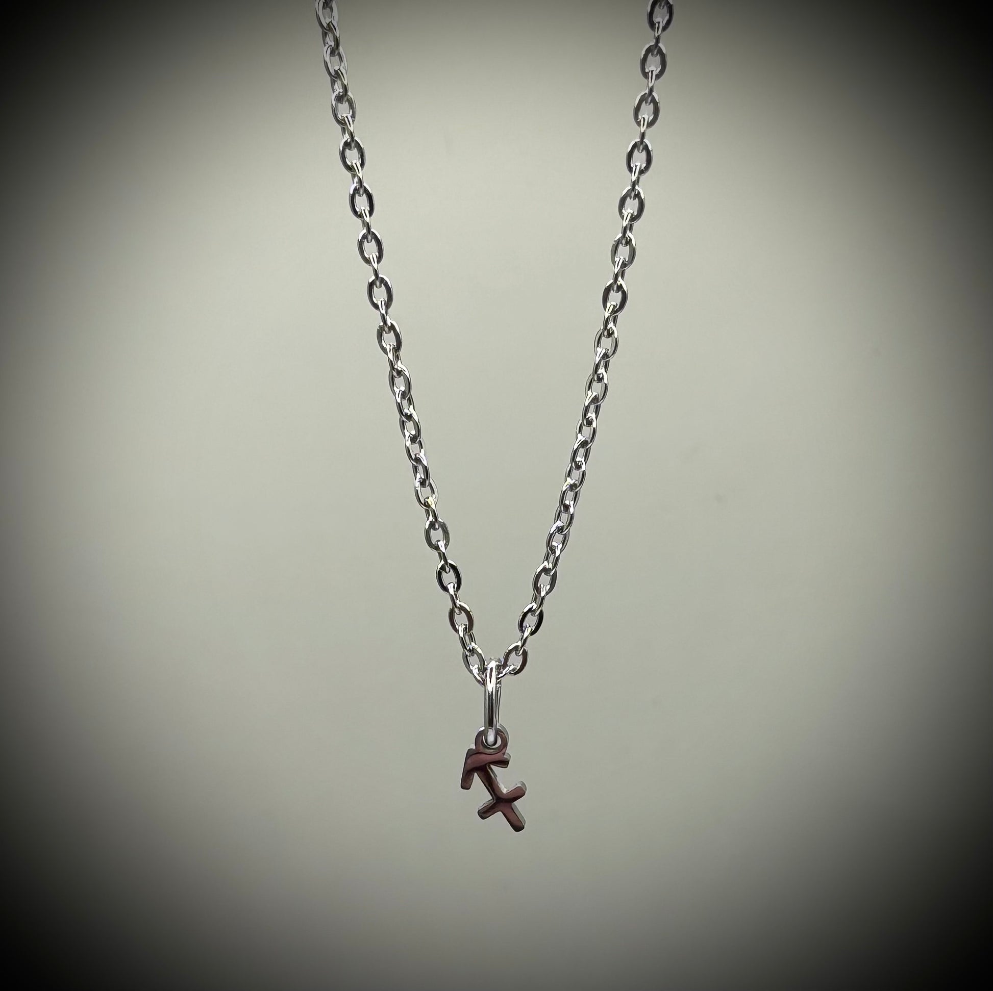 Колие HOA „Колие за зодия“ от медицинска стомана най-висок клас.