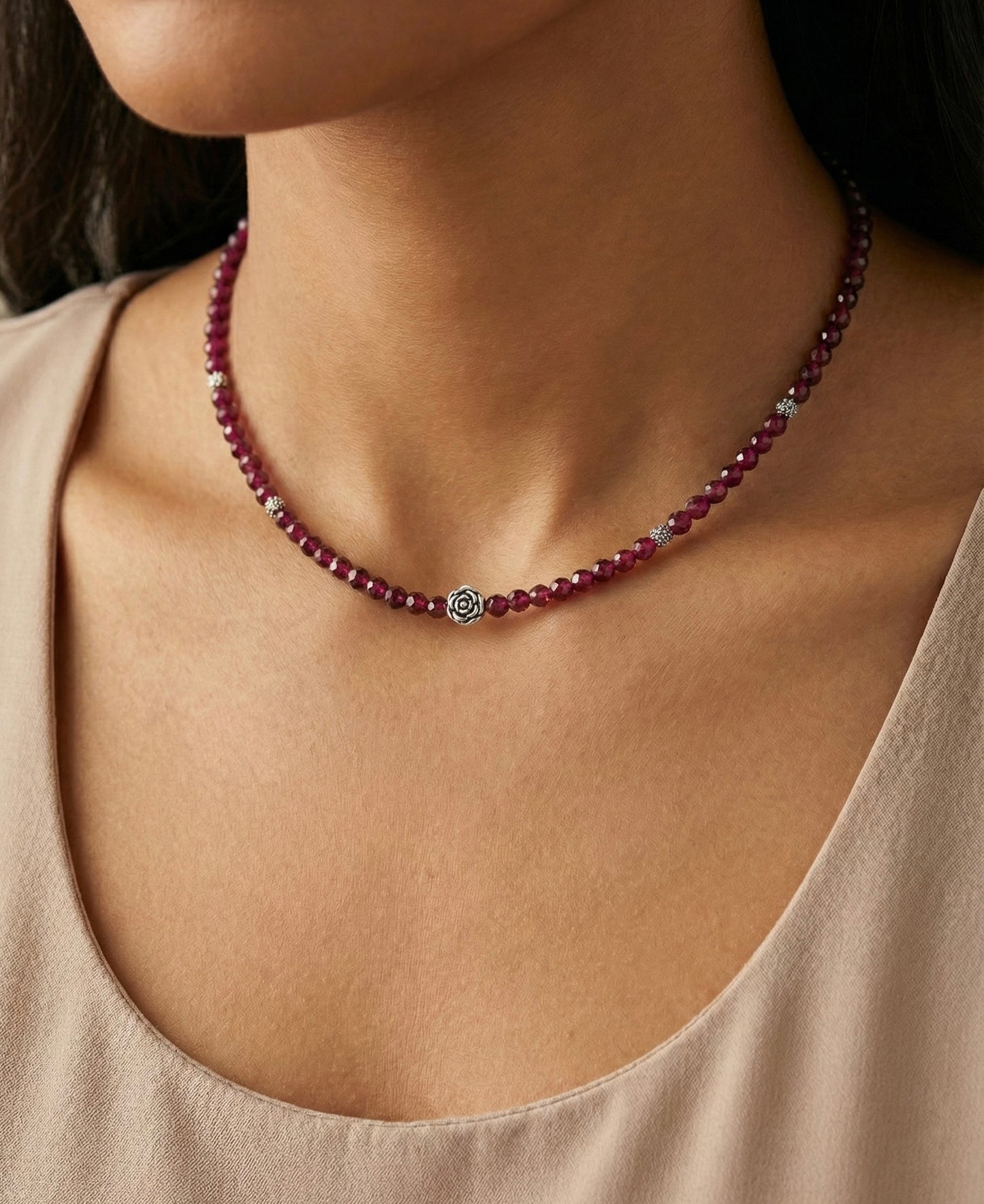 HOA Гранат: Сърцето на Дракона - дамско колие с фасетиран Гранат