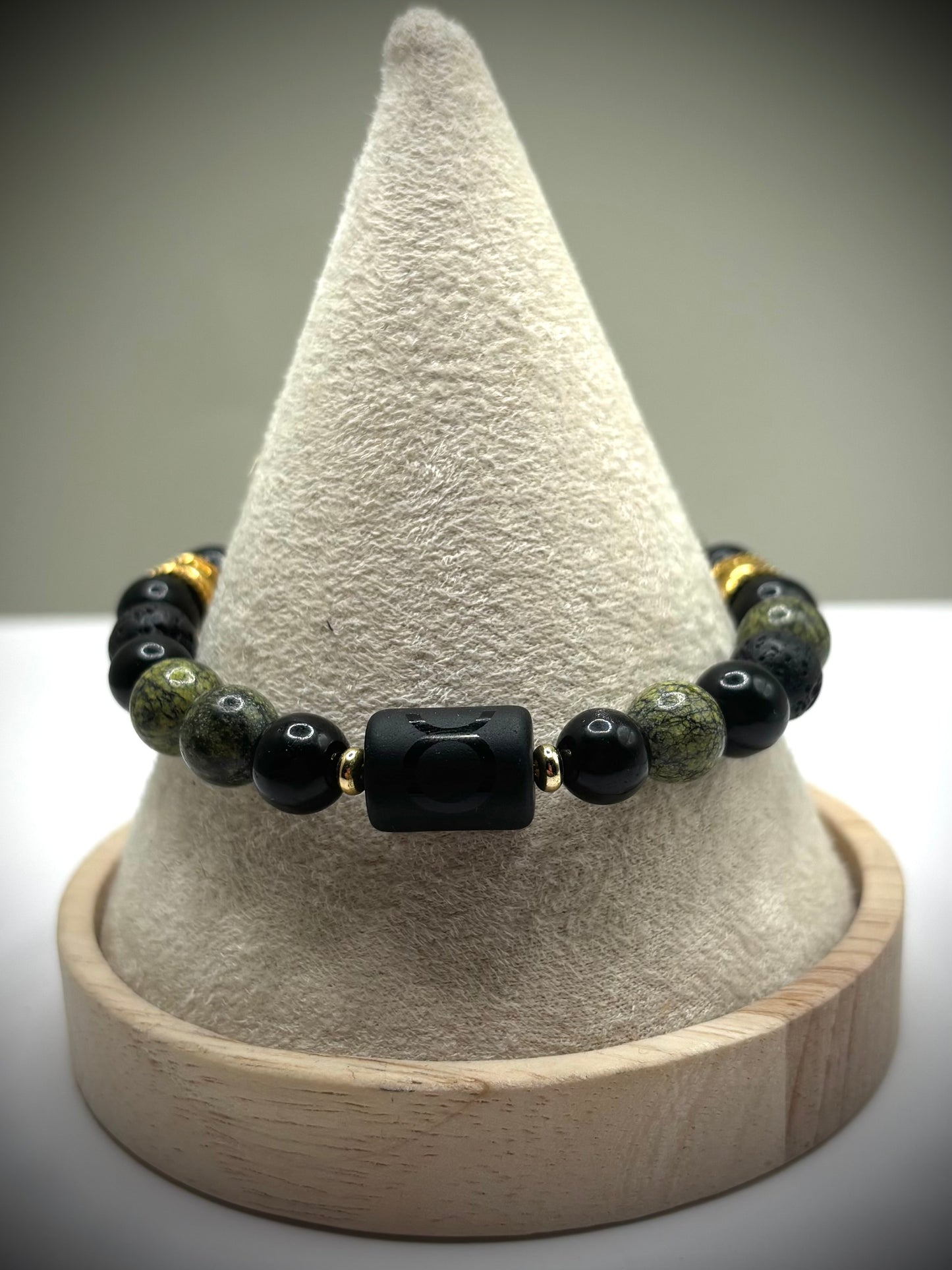 “Taurus Prime” - мъжка гривна зодия Телец