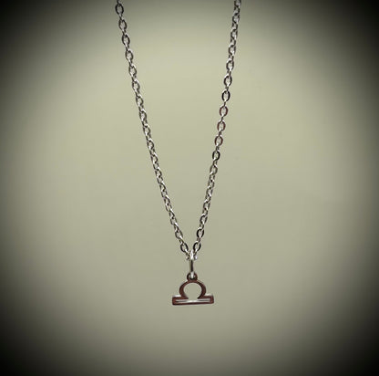 Колие HOA „Колие за зодия“ от медицинска стомана най-висок клас.