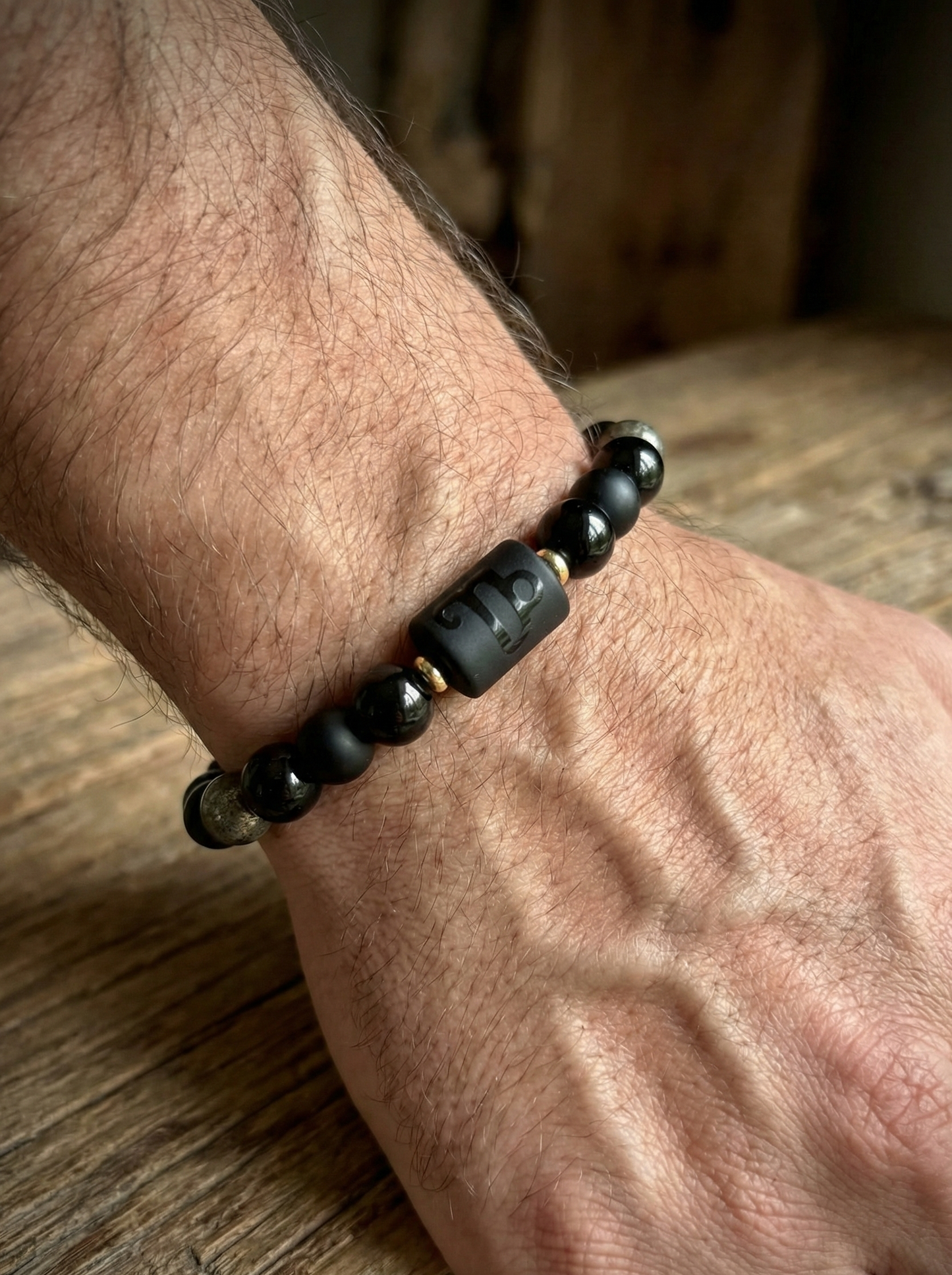 “Capricorn Auctoritas” - мъжка гривна зодия Козирог