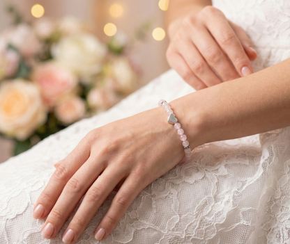 HOA Розов Кварц: Искра на Любовта - дамска гривна с фасетиран Розов кварц