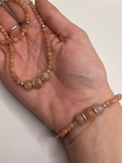 HOA Слънчев камък: Лъчът на Радостта - дамско колие с фасетиран Слънчев камък