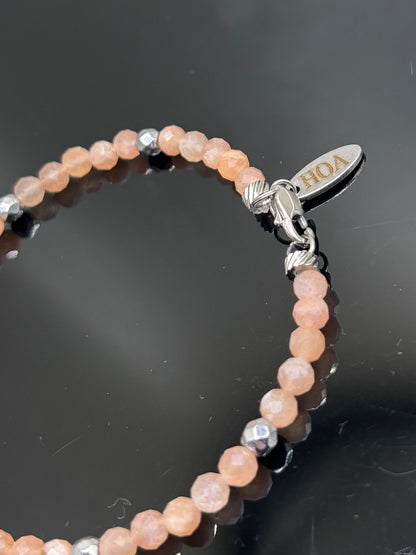 HOA Слънчев камък: Лъчът на Радостта - дамско колие с фасетиран Слънчев камък