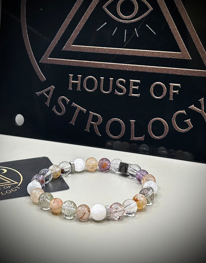 Гривна HOA „Астрален Извор“ от естествени камъни, ръчно изработена. Комбинация от кварц, цитрин и супер седем.