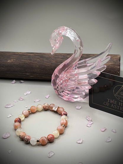 Гривна HOA „Вътрешно Слънце“ от естествени камъни, ръчно изработена. Леопардов яспис, цитрин и слънчев камък в топла и сияйна композиция.