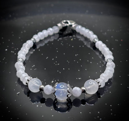 HOA Лунен камък: Небесен Ореол - дамска гривна с фасетиран Лунен камък