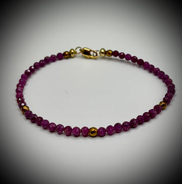 HOA Рубин и Златен Хематит: Кралска Енергия - комплект гривна и колие