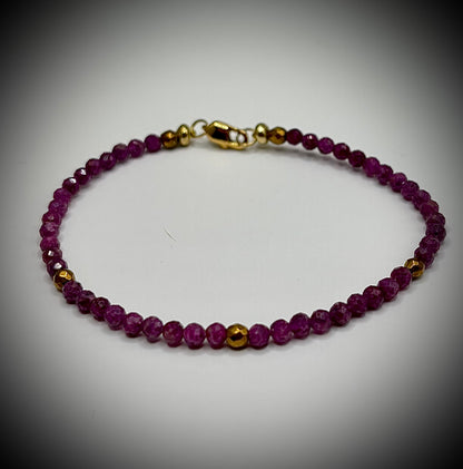 HOA Рубин и Златен Хематит: Кралска Енергия - комплект гривна и колие