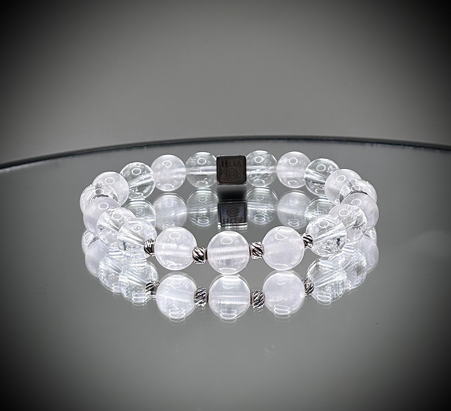 Луксозна гривна от естествен Лемурийски кристал и висок клас Розов кварц ААА+ със сребърни детайли. Ръчно изработен артефакт от колекция Lemurian Bloodline на House of Astrology.