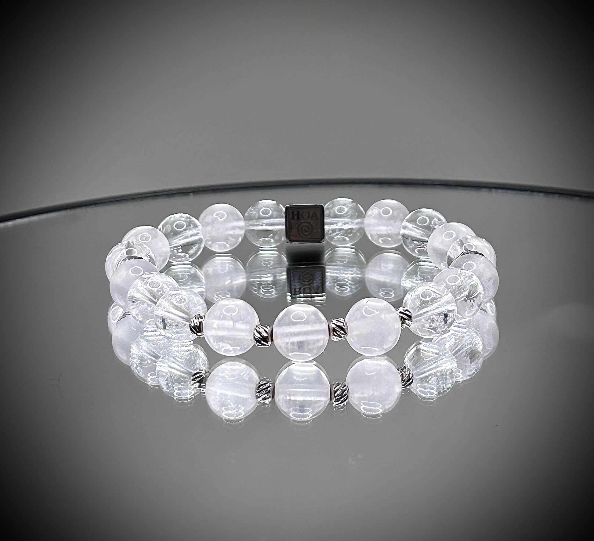 Луксозна гривна от естествен Лемурийски кристал и висок клас Розов кварц ААА+ със сребърни детайли. Ръчно изработен артефакт от колекция Lemurian Bloodline на House of Astrology.