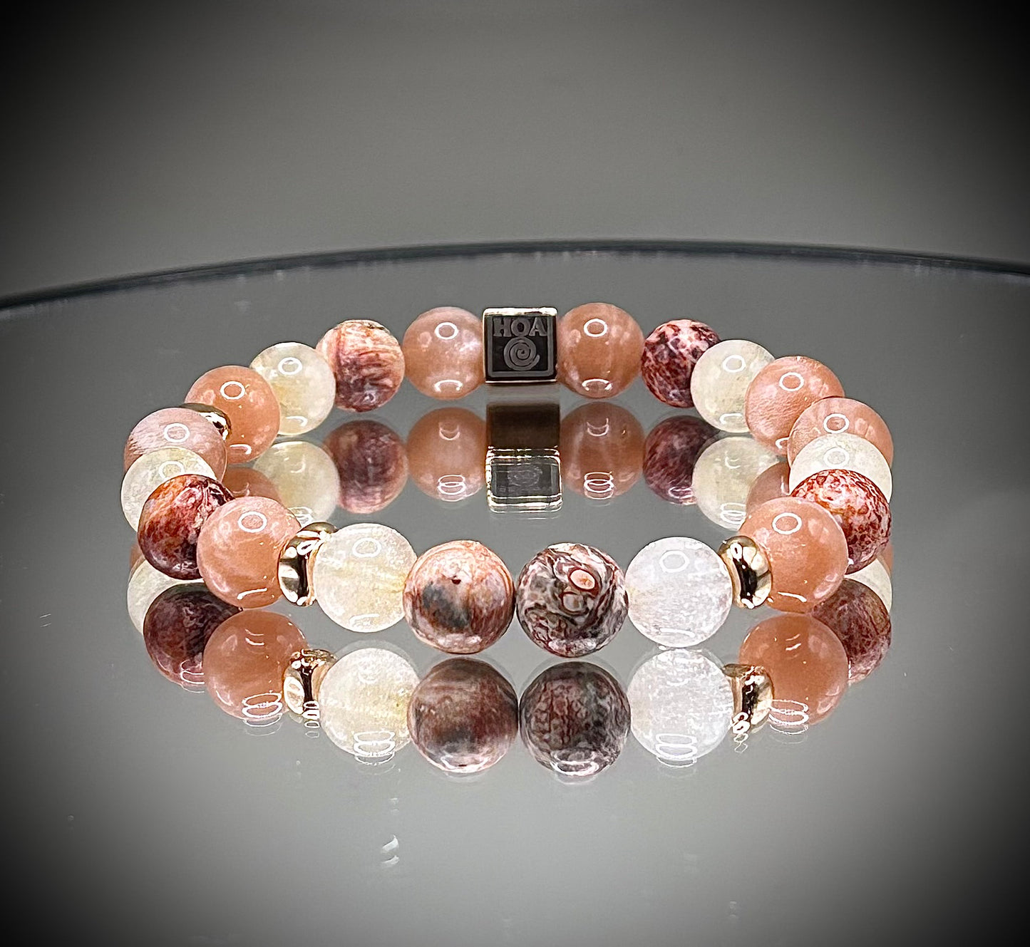 Гривна HOA „Вътрешно Слънце“ от естествени камъни, ръчно изработена. Леопардов яспис, цитрин и слънчев камък в топла и сияйна композиция.