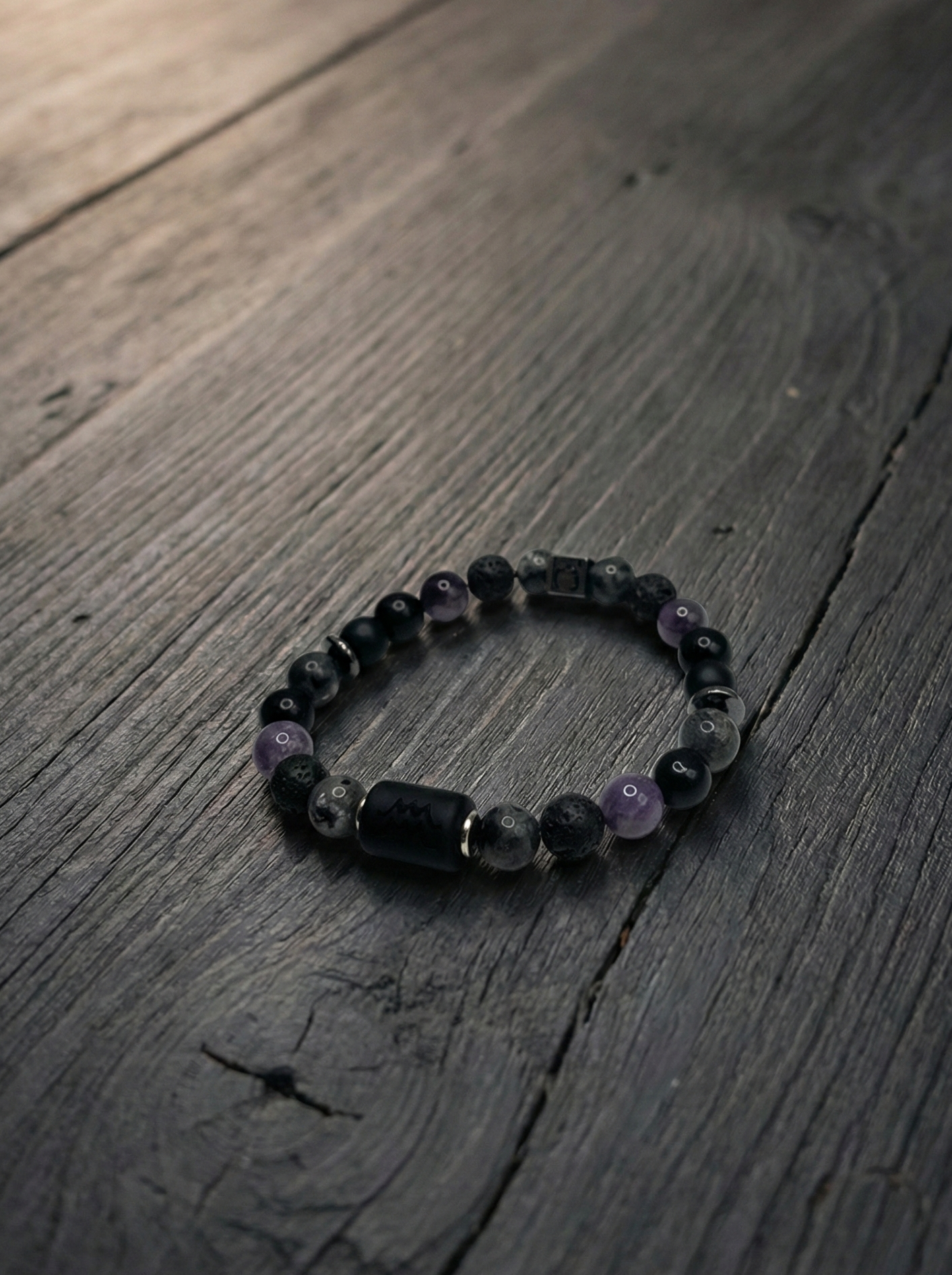 “Aquarius Noctis” - мъжка гривна зодия Водолей