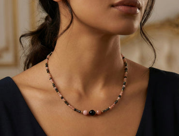 HOA Слънчев камък & Обсидиан: Златна Аура - дамско колие с фасетиран Слънчев камък и златен обсидиан