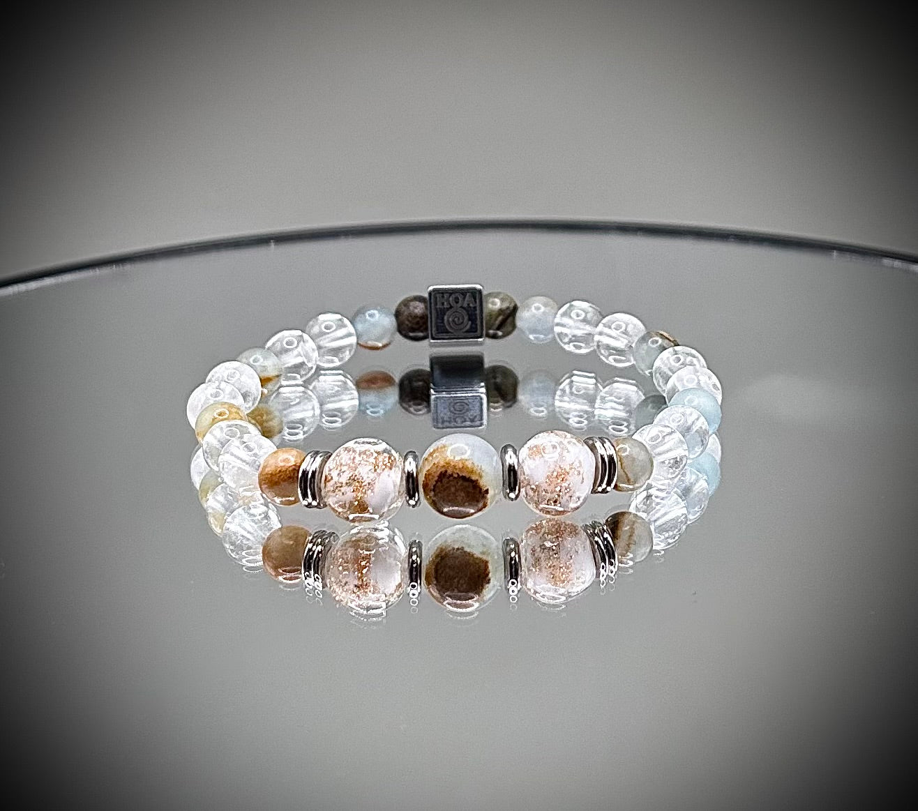 Луксозно енергийно бижу, гривна от естествени кристали – Син калцит, планински кристал и мурано стъкло,  ексклузивна колекция Лемурия на House of Astrology.