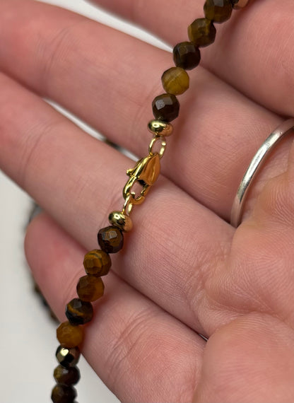 HOA Тигрово око: Златна Решителност - дамска гривна с фасетирано Тигрово око