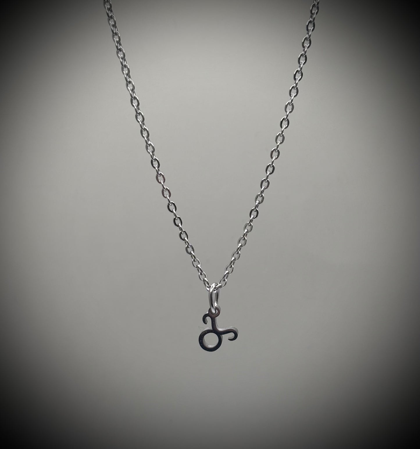 Колие HOA „Колие за зодия“ от медицинска стомана най-висок клас.