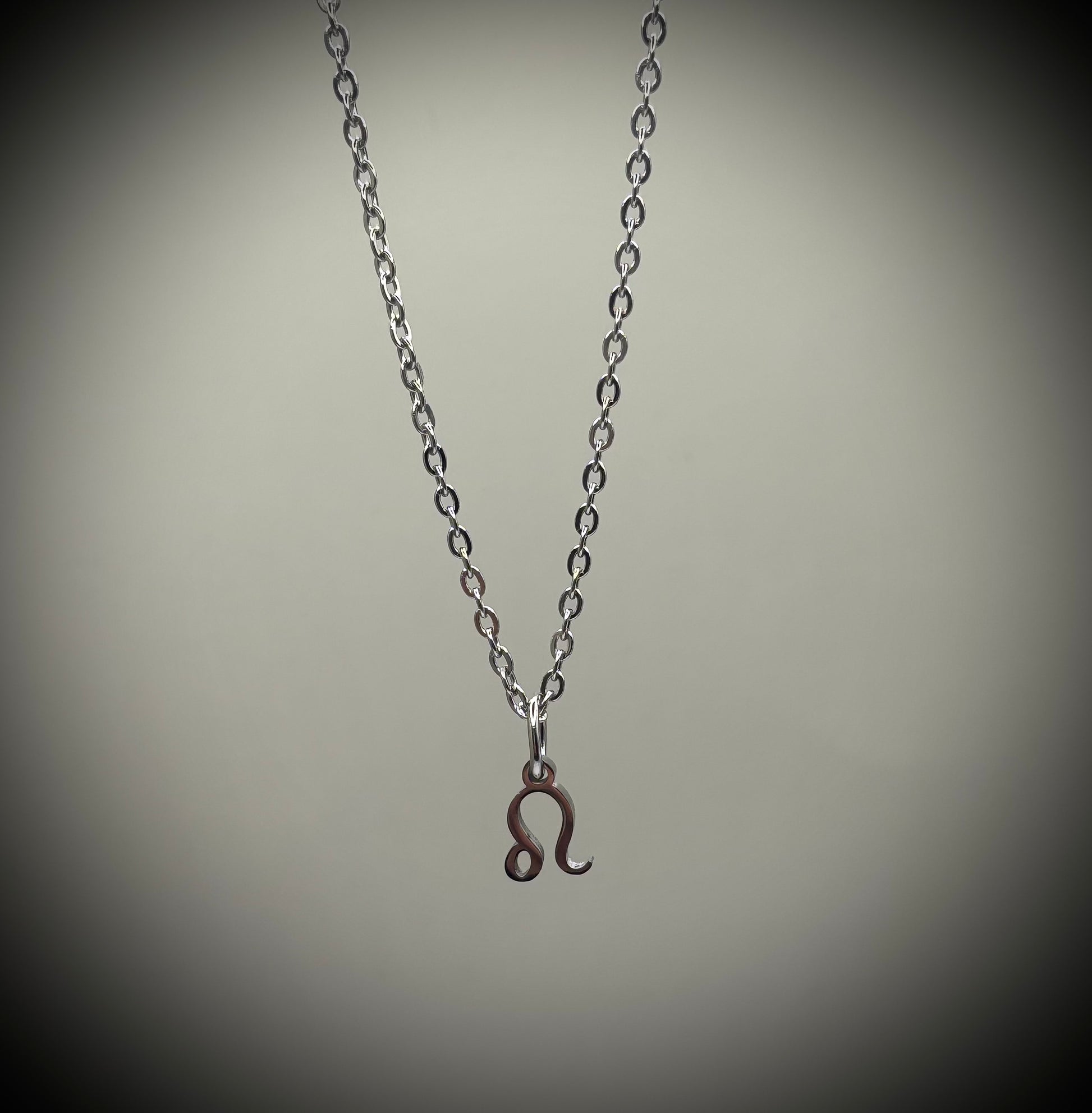 Колие HOA „Колие за зодия“ от медицинска стомана най-висок клас.